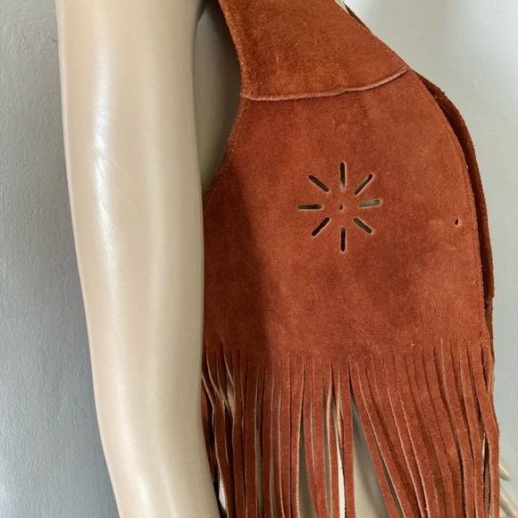 Vintage 60s 70s 80s Boho Hippie Brown Fringe Suede Vest Size S/XS - Picture 5 of 11